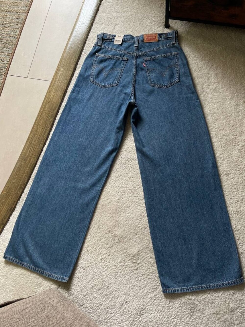 NWT Levi's Cinch Baggy High Rise Women's Jeans Size 28/31 - Picture 5 of 12